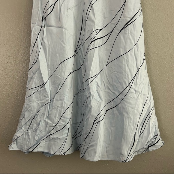 Equipment Femme Iva Abstract Light Blue Silk Blend Runway Midi Skirt Size 0 - Picture 5 of 9